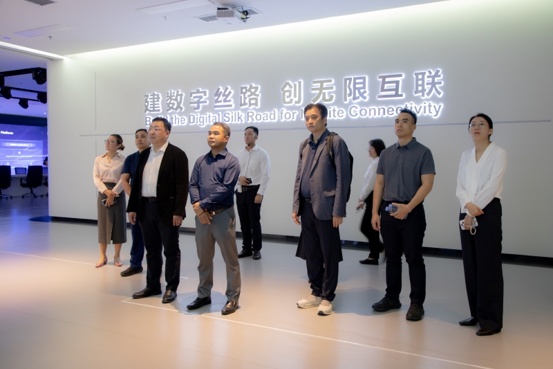 1774870319145029782.jpg 老挝参观800.jpg